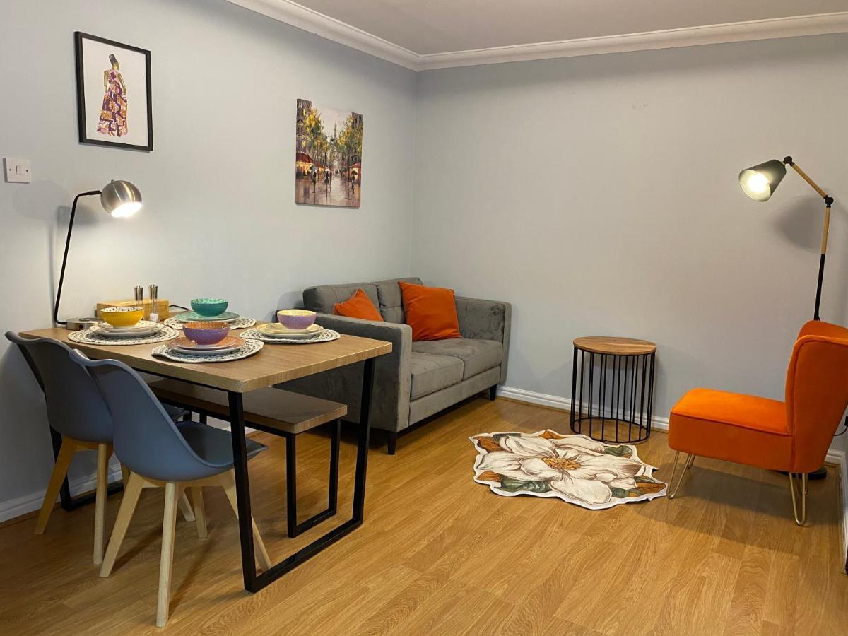 Private Main Door Lovely 2 Bedroom Apartment إدنبرة المظهر الخارجي الصورة