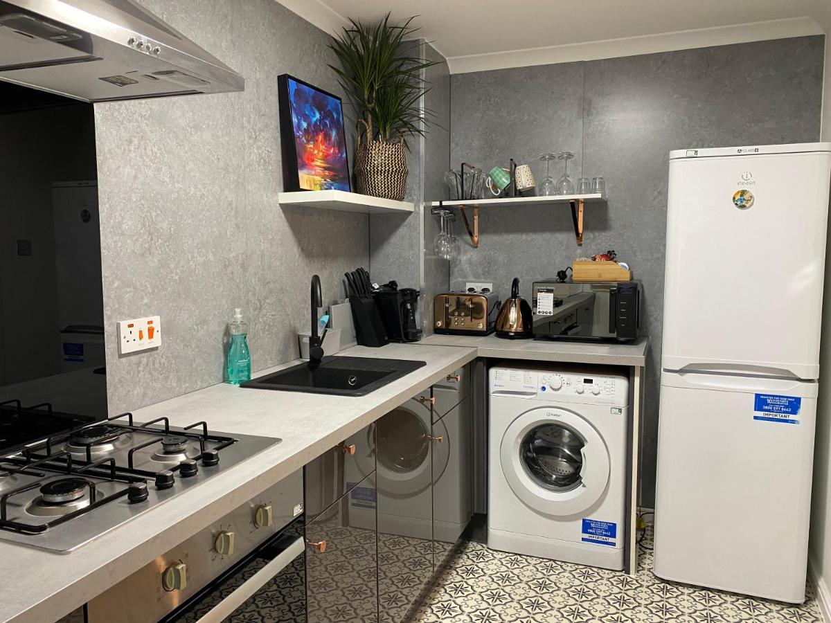 Private Main Door Lovely 2 Bedroom Apartment إدنبرة المظهر الخارجي الصورة