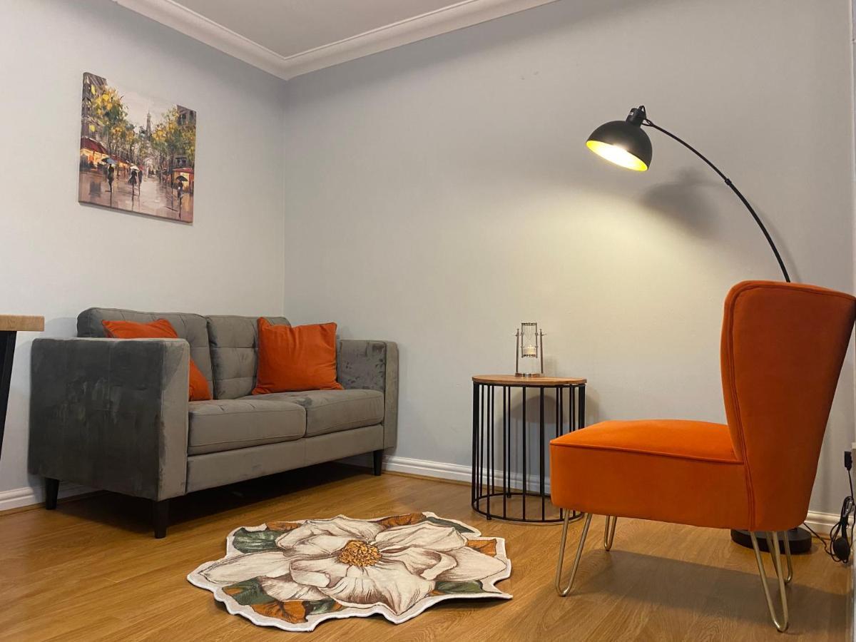 Private Main Door Lovely 2 Bedroom Apartment إدنبرة المظهر الخارجي الصورة
