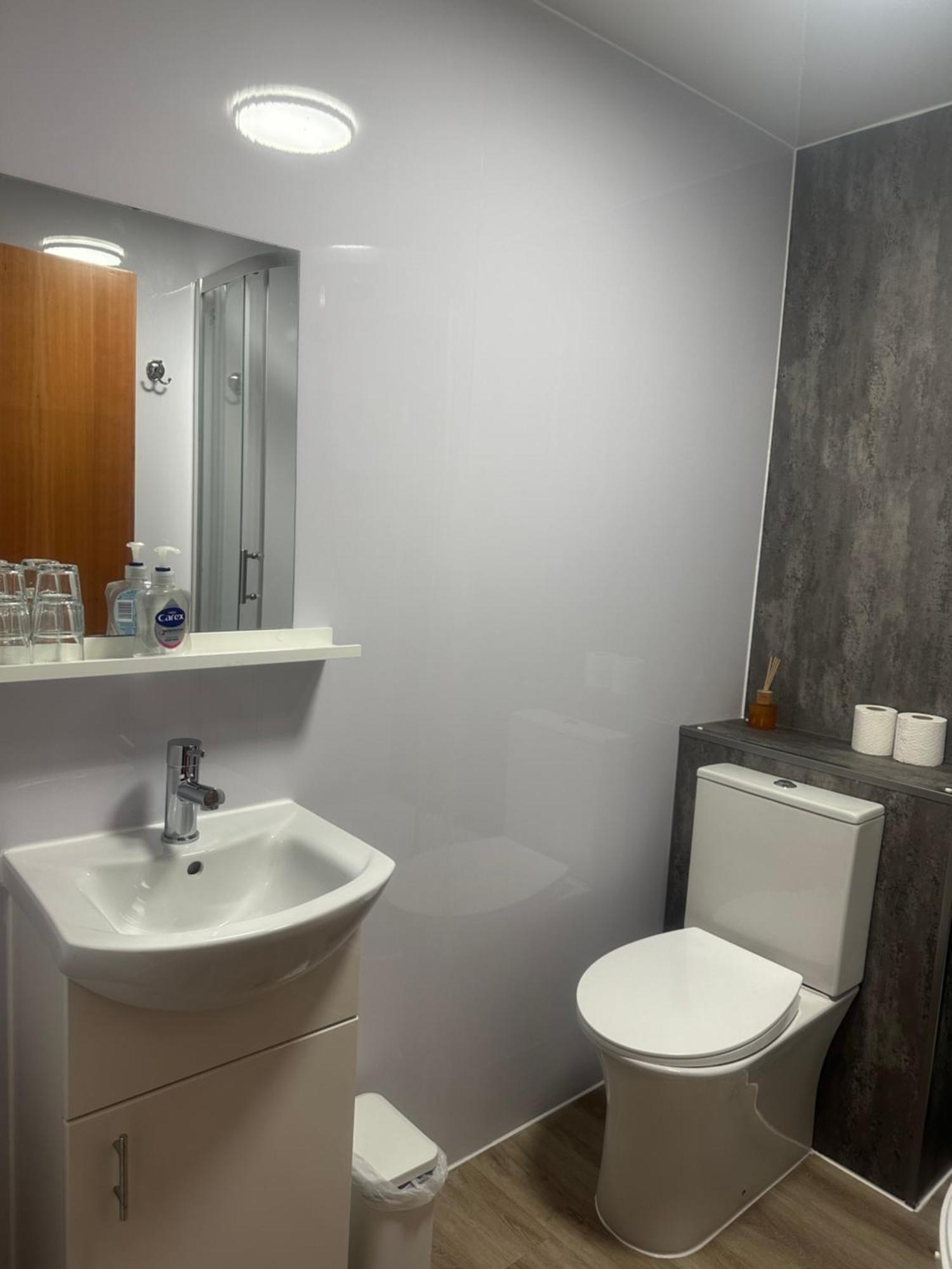 Private Main Door Lovely 2 Bedroom Apartment إدنبرة المظهر الخارجي الصورة