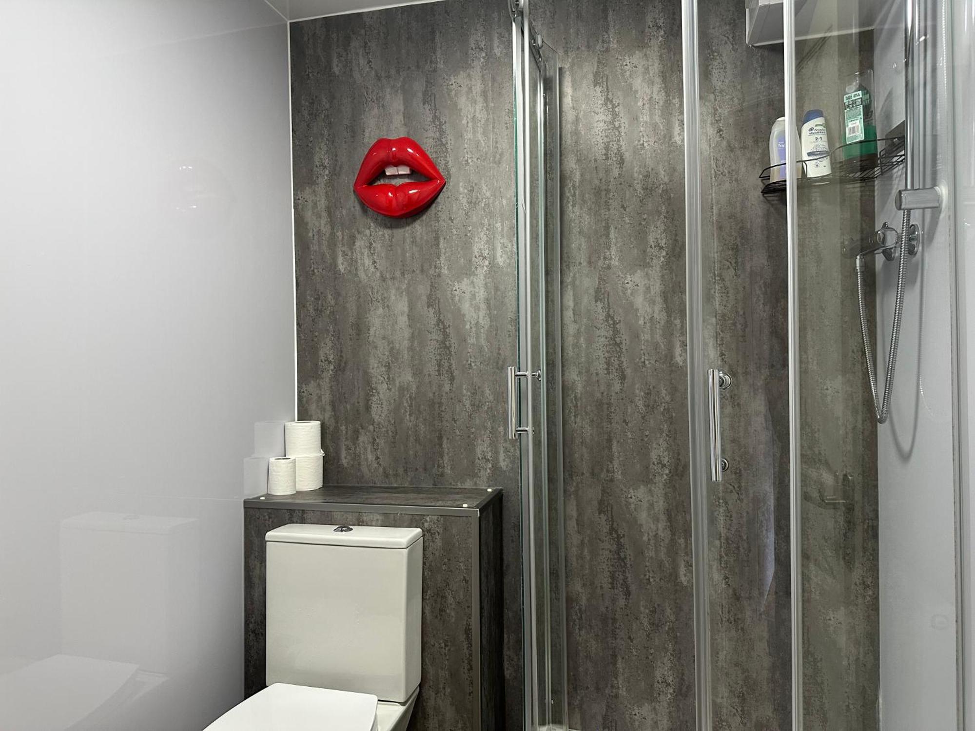 Private Main Door Lovely 2 Bedroom Apartment إدنبرة المظهر الخارجي الصورة