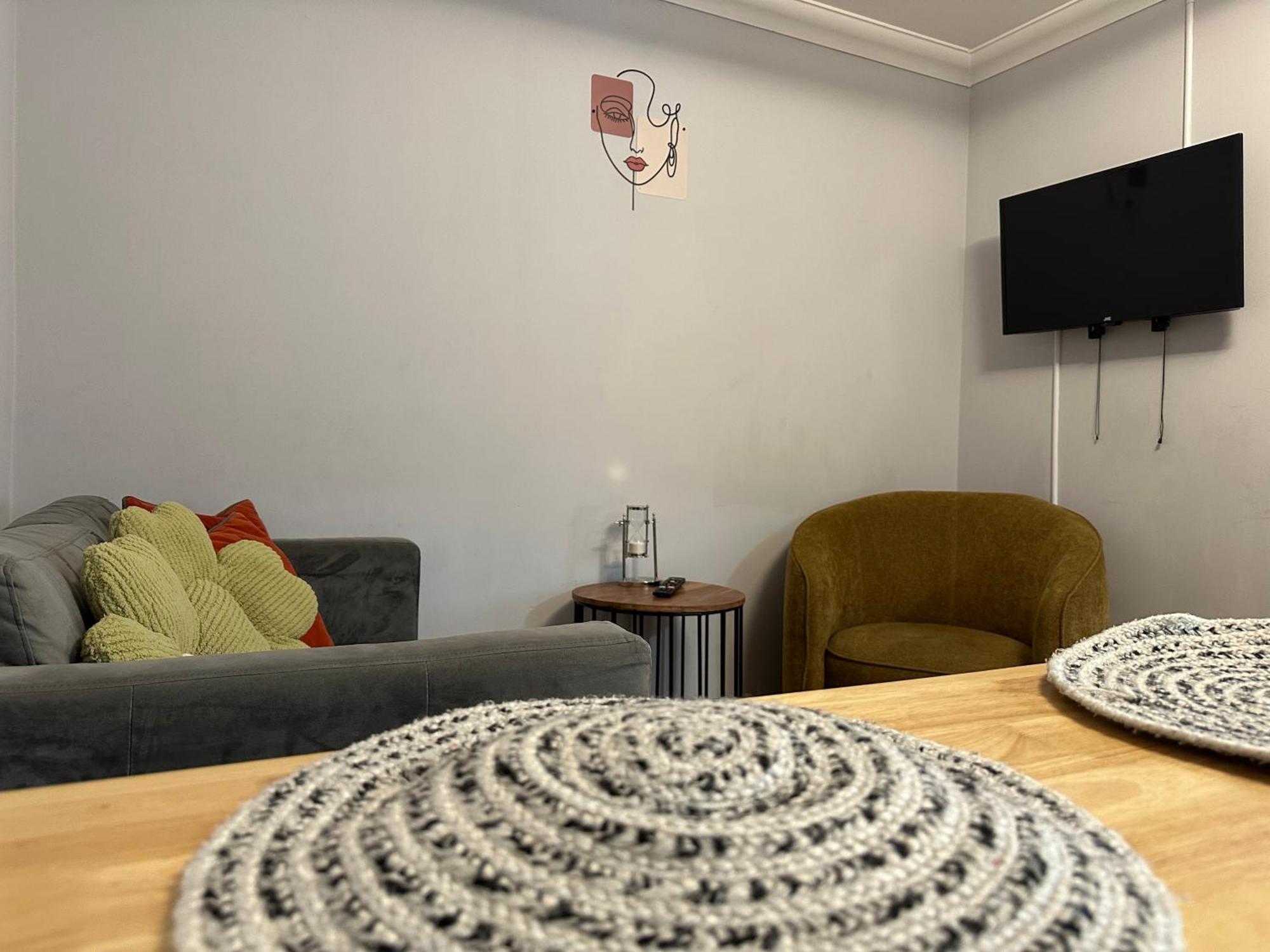 Private Main Door Lovely 2 Bedroom Apartment إدنبرة المظهر الخارجي الصورة